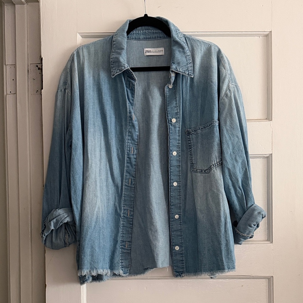 Light Wash Denim Button-Up Shirt - Picture 4 of 6